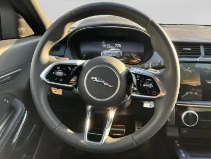 Photo 26 Jaguar E-Pace  P300e PHEV 309ch R-Dynamic SE