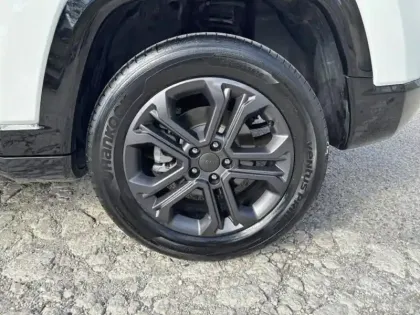 Photo 10 Jeep Compass Gén. II Ph2 80th Anniversary 5