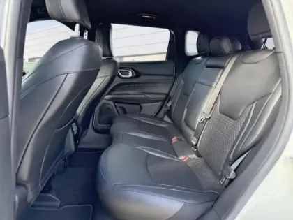 Photo 9 Jeep Compass Gén. II Ph2 80th Anniversary 5