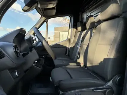 Photo 57 Mercedes Sprinter 315 CDI 43S 14M3 PTRA 7T L3H2 150ch 37800€HT Garan