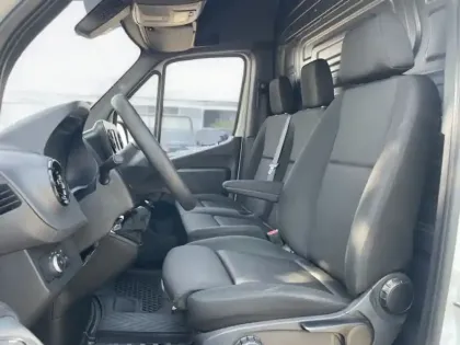 Photo 40 Mercedes Sprinter 315 CDI 43S 14M3 PTRA 7T L3H2 150ch 37800€HT Garan