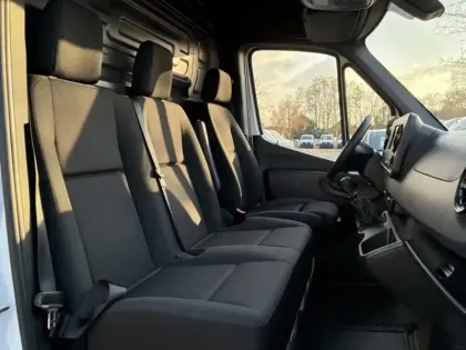 Photo 47 Mercedes Sprinter 315 CDI 43S 14M3 PTRA 7T L3H2 150ch 37800€HT Garan