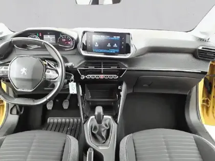 Photo 27 Peugeot 208  PureTech 75 S&S BVM5