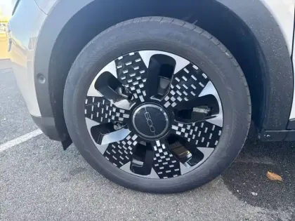 Photo 12 Fiat 600 e 54 kWh 156 ch