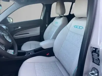 Photo 10 Fiat 600 e 54 kWh 156 ch