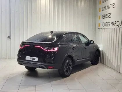 Photo 2 Renault Arkana  E-Tech full hybrid 145 GSR2