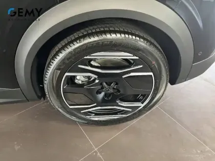 Photo 10 Peugeot 3008  Plug-in Hybrid 195 e-DCS7