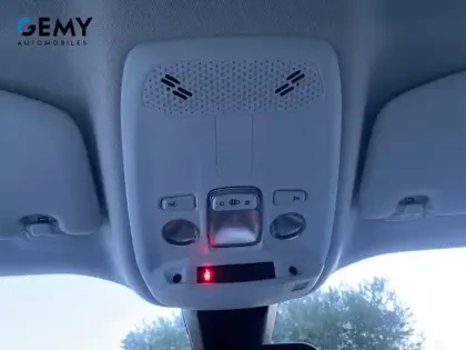 Photo 16 Peugeot 2008  PureTech 100 S&S BVM6