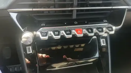 Photo 22 Peugeot 2008  100 S&S BVM6