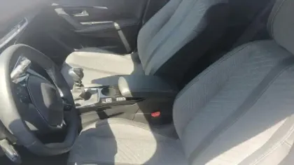 Photo 9 Peugeot 2008  100 S&S BVM6