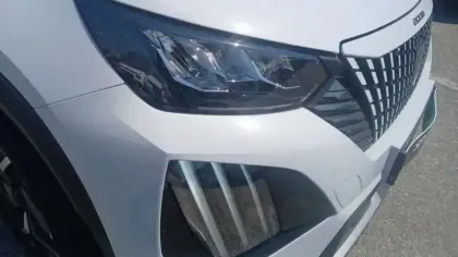 Photo 30 Peugeot 2008  100 S&S BVM6