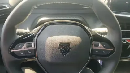 Photo 18 Peugeot 2008  100 S&S BVM6