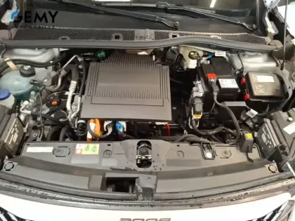 Photo 11 Peugeot 2008  Electrique 54 kWh 156 ch