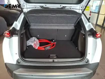 Photo 24 Peugeot 2008  Electrique 54 kWh 156 ch