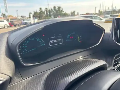 Photo 29 Peugeot 2008  Hybrid 145 e-DCS6