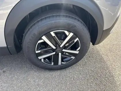 Photo 32 Peugeot 2008  Hybrid 145 e-DCS6