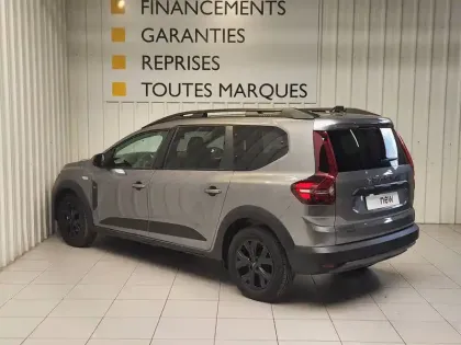 Photo 1 Dacia Jogger  Hybrid 140 7 places GSR2