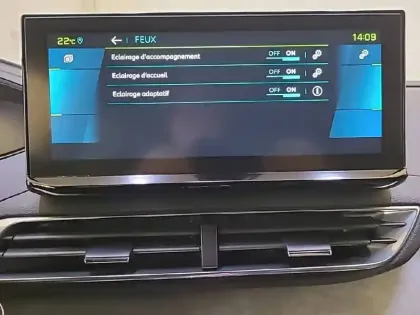 Photo 57 Peugeot 3008  Hybrid 225 e-EAT8