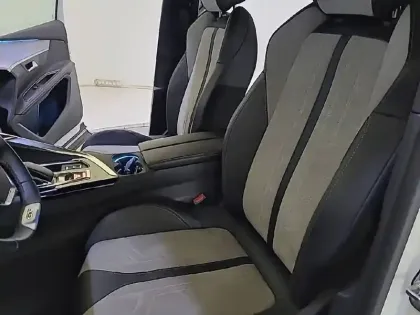 Photo 45 Peugeot 3008  Hybrid 225 e-EAT8