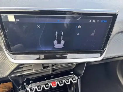 Photo 36 Peugeot 208  Hybrid 110 e-DCS6