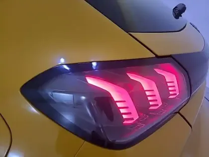 Photo 48 Peugeot 208  PureTech 100 S&S BVM6