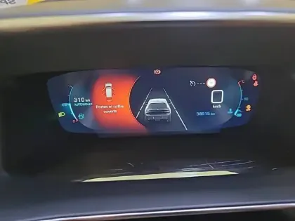 Photo 41 Peugeot 208  PureTech 100 S&S BVM6