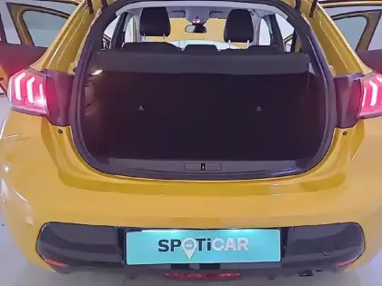 Photo 37 Peugeot 208  PureTech 100 S&S BVM6