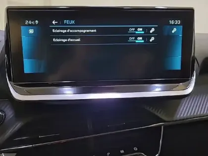 Photo 54 Peugeot 208  PureTech 100 S&S BVM6