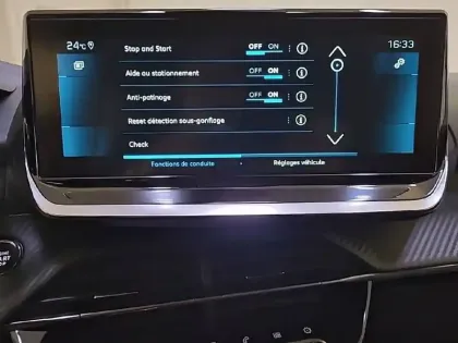 Photo 52 Peugeot 208  PureTech 100 S&S BVM6