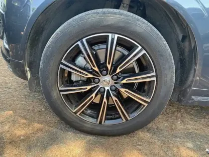 Photo 14 Volvo Xc60  T8 Twin Engine 303 ch + 87 ch Geartronic 8