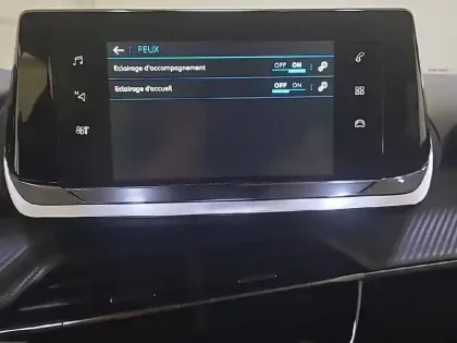 Photo 22 Peugeot 2008  BlueHDi 130 S&S EAT8