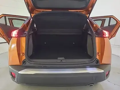 Photo 5 Peugeot 2008  BlueHDi 130 S&S EAT8