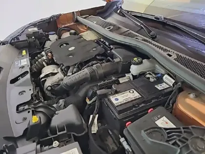 Photo 14 Peugeot 2008  BlueHDi 130 S&S EAT8