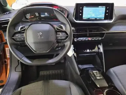 Photo 7 Peugeot 2008  BlueHDi 130 S&S EAT8