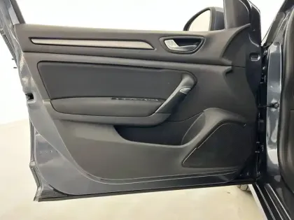 Photo 10 Renault Megane Mégane IV Estate E-TECH Plug-In Hybride 160