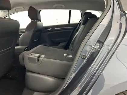 Photo 26 Renault Megane Mégane IV Estate E-TECH Plug-In Hybride 160