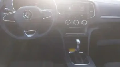 Photo 35 Renault Megane Mégane IV Estate E-TECH Plug-In Hybride 160