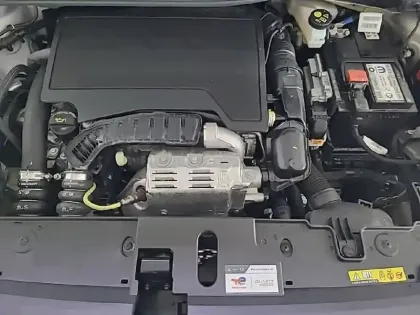 Photo 54 Peugeot 208  100 S&S BVM6