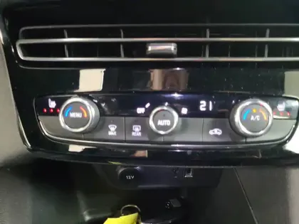 Photo 20 Opel Mokka  Electrique 136 ch & Batterie 50 kWh