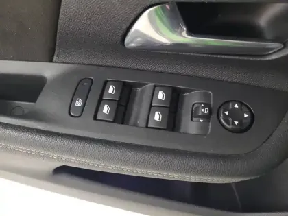 Photo 17 Opel Mokka  Electrique 136 ch & Batterie 50 kWh