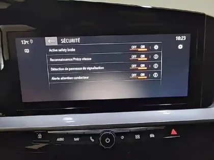 Photo 47 Opel Mokka  Electrique 136 ch & Batterie 50 kWh