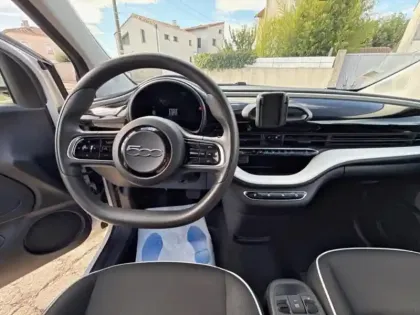 Photo 7 Fiat 500  e 95ch Action