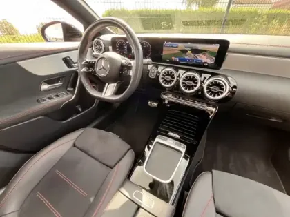 Photo 11 Mercedes CLA Coupé 200 d AMG Line