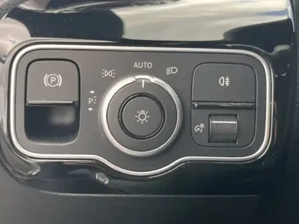 Photo 18 Mercedes CLA Coupé 200 d AMG Line