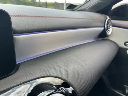 Photo 24 Mercedes CLA Coupé 200 d AMG Line