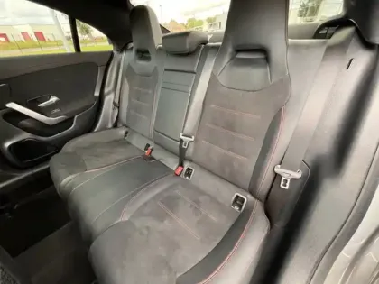 Photo 13 Mercedes CLA Coupé 200 d AMG Line