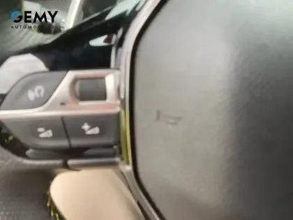 Photo 21 Peugeot 208  Hybrid 100 e-DCS6