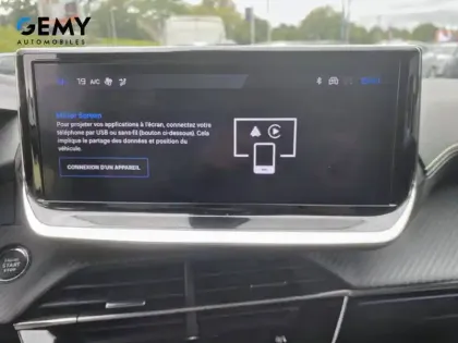 Photo 16 Peugeot 208  Hybrid 100 e-DCS6