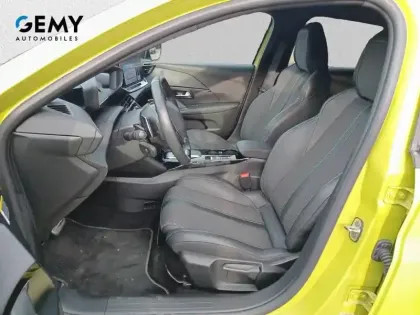 Photo 32 Peugeot 208  Hybrid 100 e-DCS6