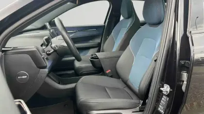 Photo 30 Volvo Ex30  Single Extended Range 272 ch 1EDT